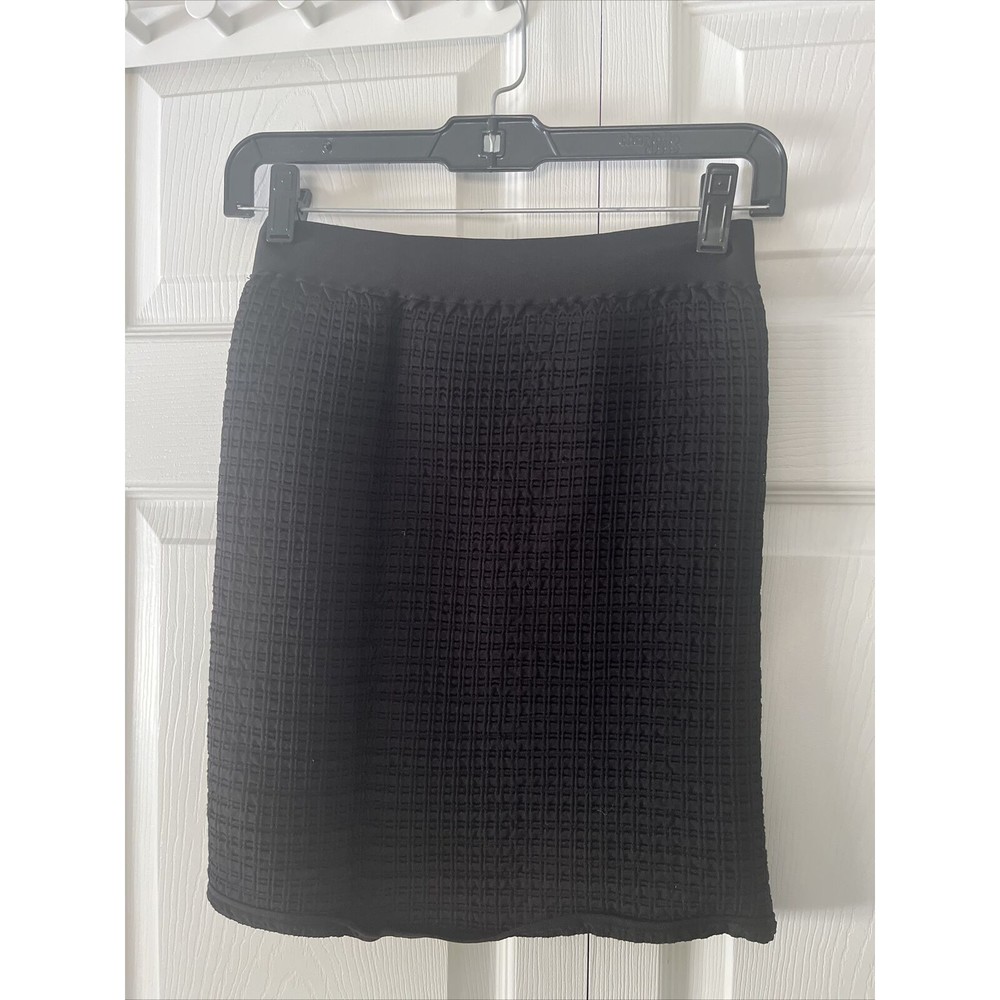 Primecut Women’s Black Elastic Waistband Mini Skirt (Size M)